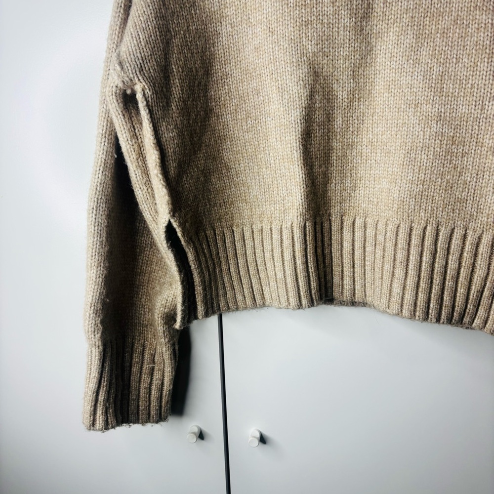 Topshop Beige V-Neck Sweater - Picture 10 of 13